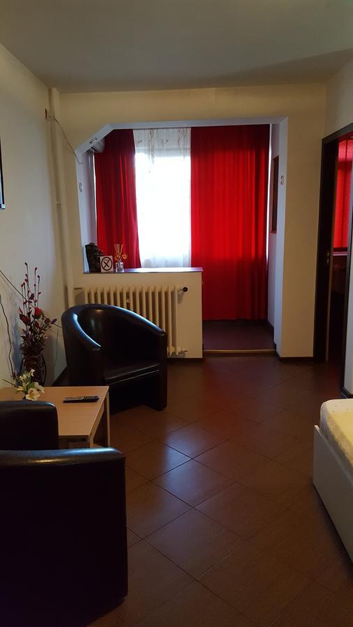 Garsoniera Apartment Bucureşti Ngoại thất bức ảnh